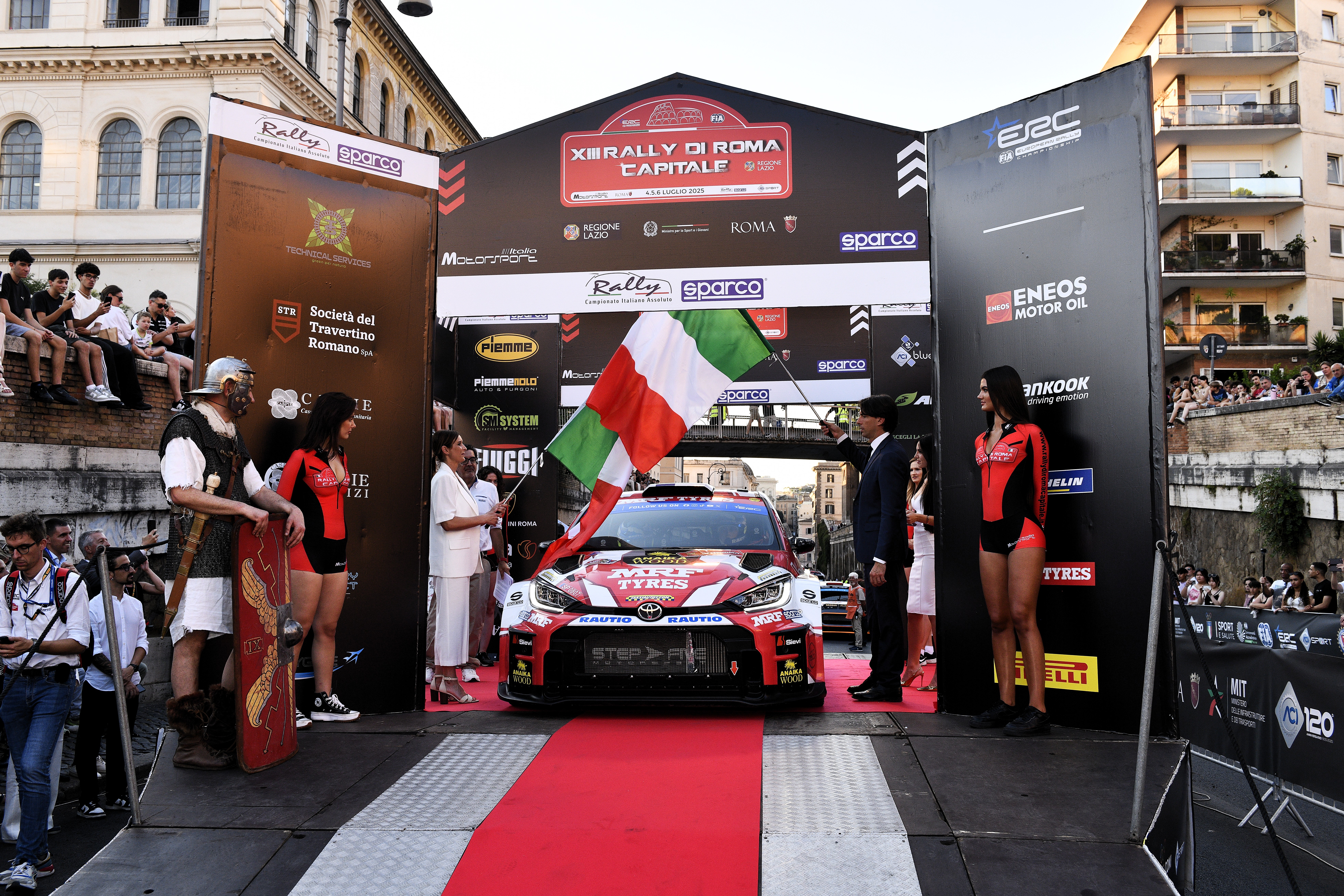 Partenza Rally Roma Capitale 2025